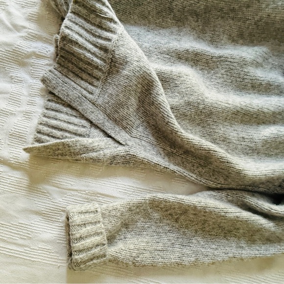 Everlane Softest Gray Chunky Women’s Sweater Size XS/S - Picture 6 of 8